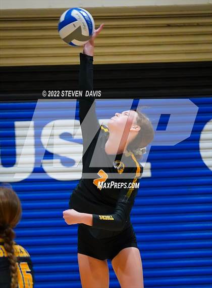 Thumbnail 3 in Gilbert vs. Highland photogallery.