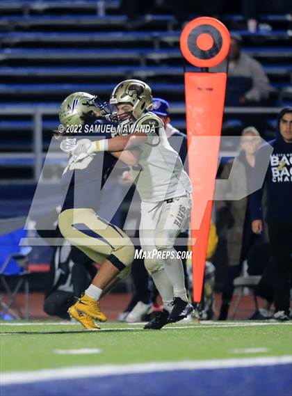 Thumbnail 3 in Birmingham vs Laguna Hills (Division 3-A SoCal  Regional Final) photogallery.