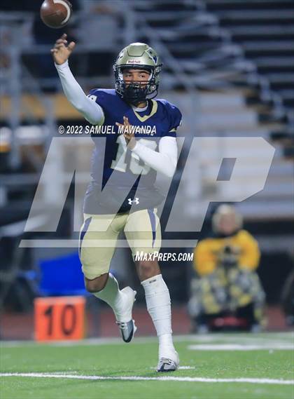 Thumbnail 2 in Birmingham vs Laguna Hills (Division 3-A SoCal  Regional Final) photogallery.