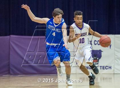 Thumbnail 1 in Seton Hall Prep @ Newark Tech photogallery.