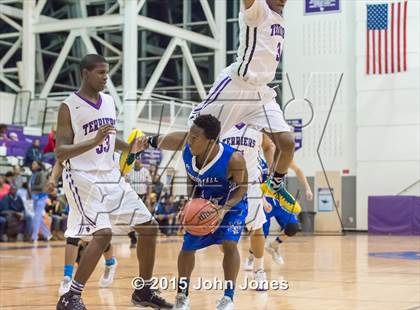 Thumbnail 3 in Seton Hall Prep @ Newark Tech photogallery.