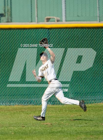 Thumbnail 3 in Foothill vs. Millikan photogallery.