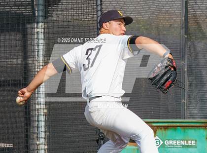Thumbnail 3 in Foothill vs. Millikan photogallery.