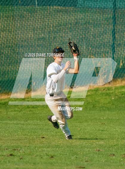 Thumbnail 2 in Foothill vs. Millikan photogallery.
