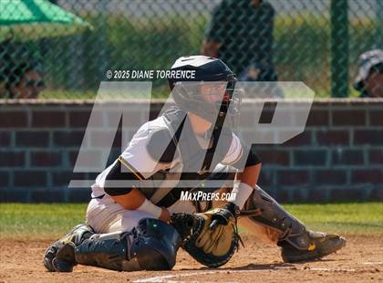 Thumbnail 2 in Foothill vs. Millikan photogallery.