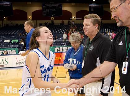 Thumbnail 1 in Central vs. La Jolla (CIF SDS D3 Final) photogallery.