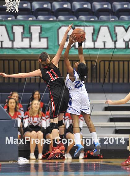 Thumbnail 1 in Central vs. La Jolla (CIF SDS D3 Final) photogallery.