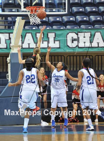 Thumbnail 3 in Central vs. La Jolla (CIF SDS D3 Final) photogallery.