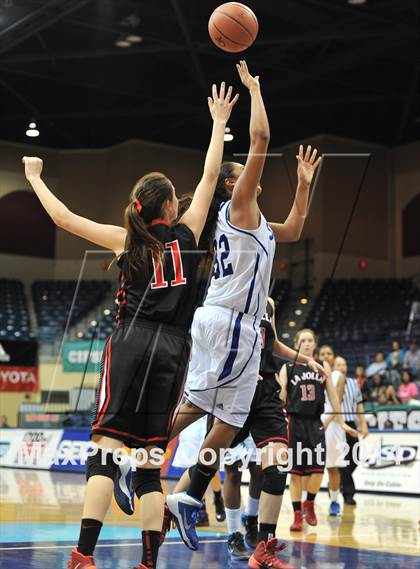 Thumbnail 2 in Central vs. La Jolla (CIF SDS D3 Final) photogallery.