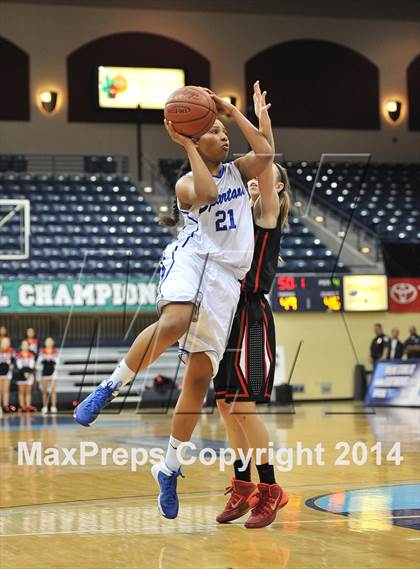 Thumbnail 2 in Central vs. La Jolla (CIF SDS D3 Final) photogallery.