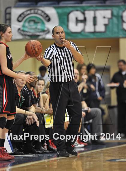 Thumbnail 2 in Central vs. La Jolla (CIF SDS D3 Final) photogallery.
