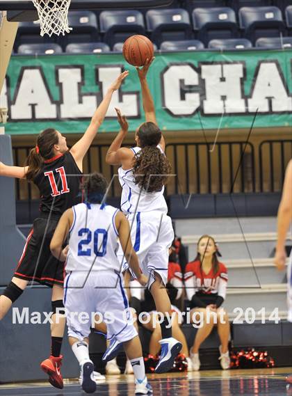 Thumbnail 2 in Central vs. La Jolla (CIF SDS D3 Final) photogallery.