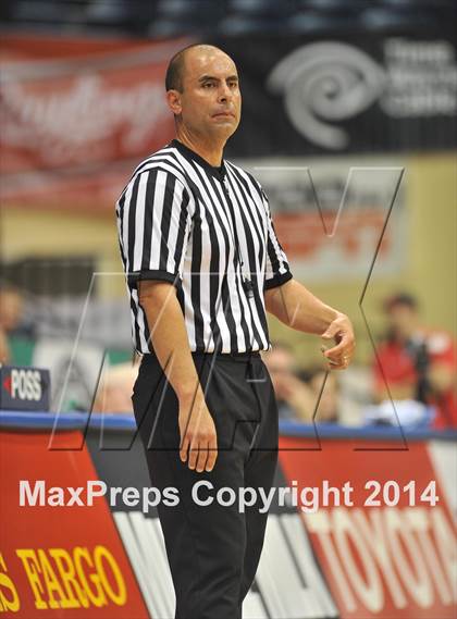 Thumbnail 2 in Central vs. La Jolla (CIF SDS D3 Final) photogallery.