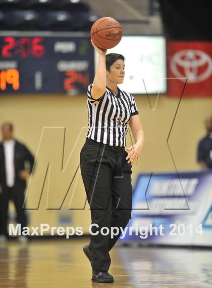 Thumbnail 1 in Central vs. La Jolla (CIF SDS D3 Final) photogallery.