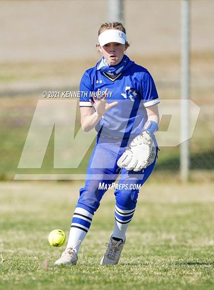 Thumbnail 3 in Krum vs Huntsville photogallery.