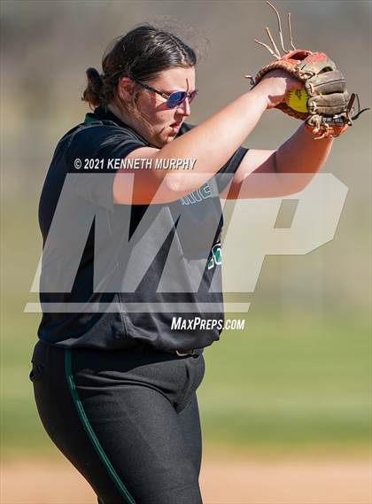 Thumbnail 2 in Krum vs Huntsville photogallery.