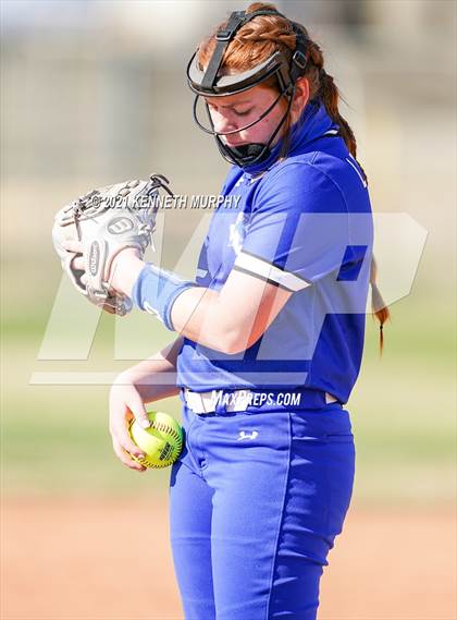 Thumbnail 2 in Krum vs Huntsville photogallery.