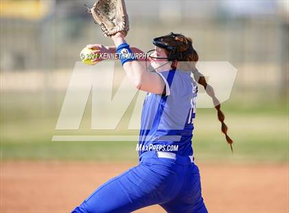 Thumbnail 2 in Krum vs Huntsville photogallery.