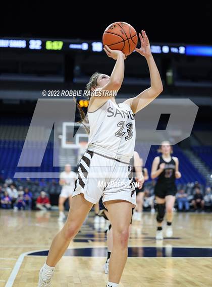 Thumbnail 1 in Sands vs. Huckabay (UIL 1A State Semifinal) photogallery.