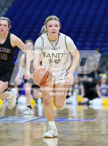 Thumbnail 3 in Sands vs. Huckabay (UIL 1A State Semifinal) photogallery.