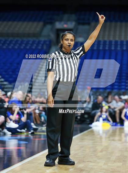 Thumbnail 1 in Sands vs. Huckabay (UIL 1A State Semifinal) photogallery.