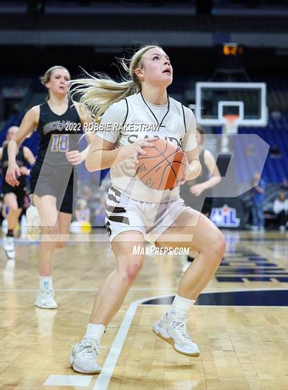 Thumbnail 2 in Sands vs. Huckabay (UIL 1A State Semifinal) photogallery.