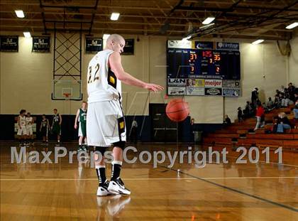 Thumbnail 1 in Bishop Brossart vs. Clay County (Lloyd Memorial Classic) photogallery.