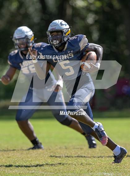 Thumbnail 2 in Reicher Catholic @ Grace Prep photogallery.