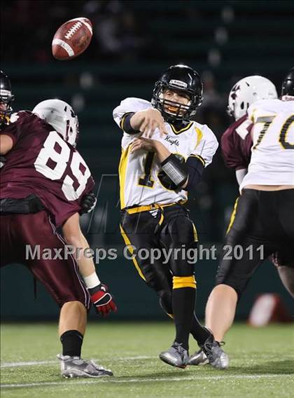 Thumbnail 3 in McQuaid Jesuit vs. Aquinas Institute (Section 5 Class A Final) photogallery.