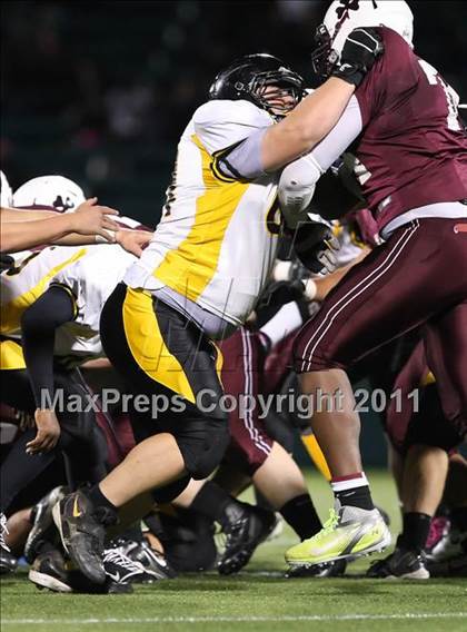 Thumbnail 1 in McQuaid Jesuit vs. Aquinas Institute (Section 5 Class A Final) photogallery.