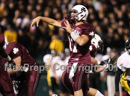 Thumbnail 3 in McQuaid Jesuit vs. Aquinas Institute (Section 5 Class A Final) photogallery.