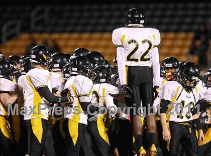 Thumbnail 3 in McQuaid Jesuit vs. Aquinas Institute (Section 5 Class A Final) photogallery.