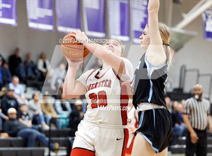 Thumbnail 1 in Como-Pickton vs. Muenster photogallery.