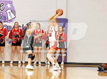 Thumbnail 1 in Como-Pickton vs. Muenster photogallery.