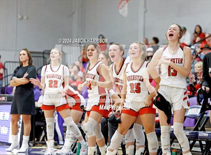 Thumbnail 1 in Como-Pickton vs. Muenster photogallery.