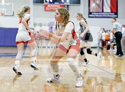 Thumbnail 2 in Como-Pickton vs. Muenster photogallery.