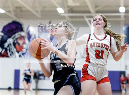 Thumbnail 1 in Como-Pickton vs. Muenster photogallery.