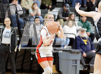 Thumbnail 1 in Como-Pickton vs. Muenster photogallery.