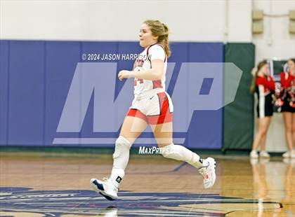 Thumbnail 3 in Como-Pickton vs. Muenster photogallery.