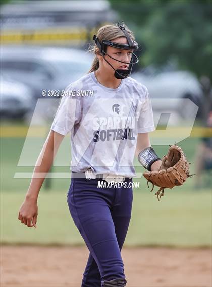 Thumbnail 2 in Pleasant Valley vs Williamsburg (Rick Doran Classic) photogallery.