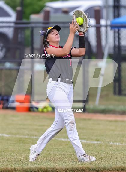Thumbnail 1 in Pleasant Valley vs Williamsburg (Rick Doran Classic) photogallery.