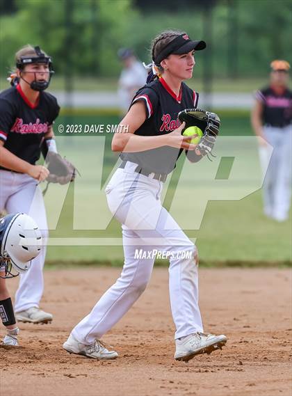 Thumbnail 2 in Pleasant Valley vs Williamsburg (Rick Doran Classic) photogallery.