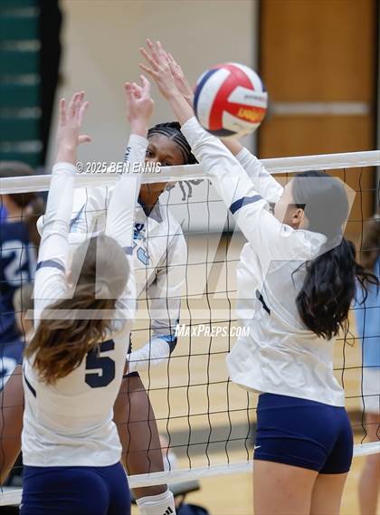 Thumbnail 1 in Pace Academy vs. Lovett photogallery.