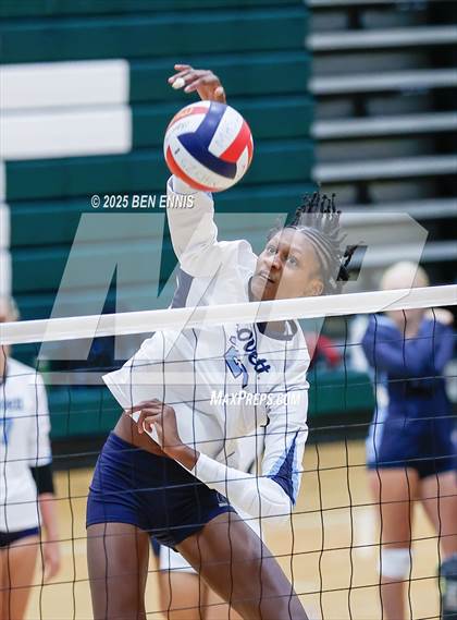Thumbnail 2 in Pace Academy vs. Lovett photogallery.