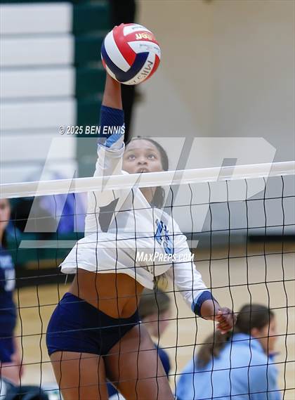 Thumbnail 1 in Pace Academy vs. Lovett photogallery.