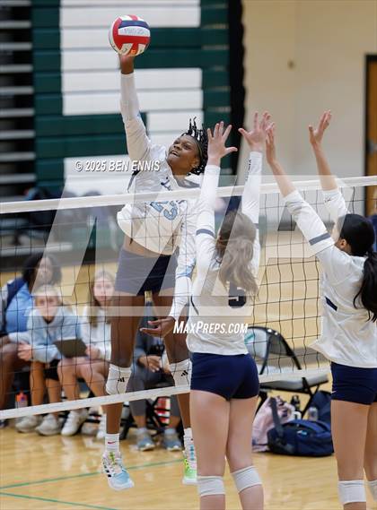 Thumbnail 2 in Pace Academy vs. Lovett photogallery.