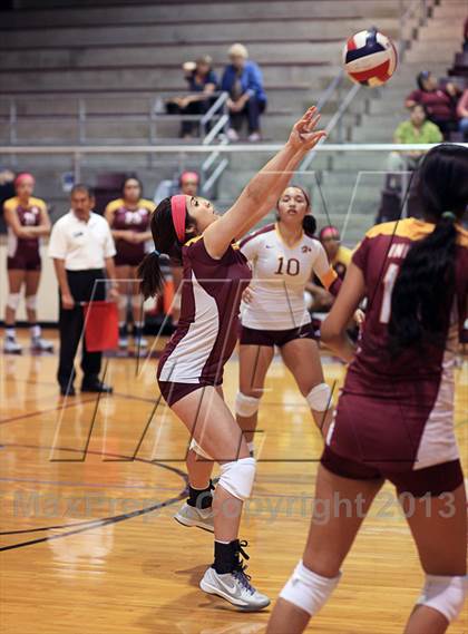 Thumbnail 1 in Harlandale @ Uvalde photogallery.