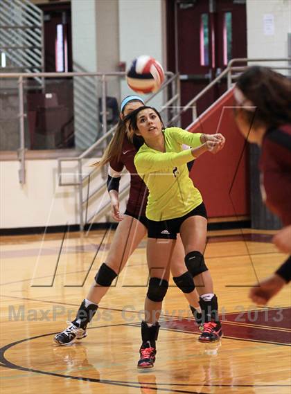 Thumbnail 1 in Harlandale @ Uvalde photogallery.