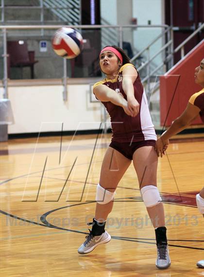 Thumbnail 3 in Harlandale @ Uvalde photogallery.