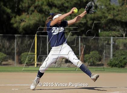 Thumbnail 3 in Crescenta Valley @ Burbank photogallery.